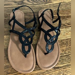 NWOT Kelly & Katie sandals